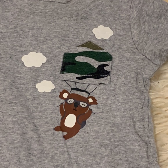 Carter’s Onsie T-Shirt in Gray and Matching Army Style Sweatpants in Green 24M - Picture 3 of 8